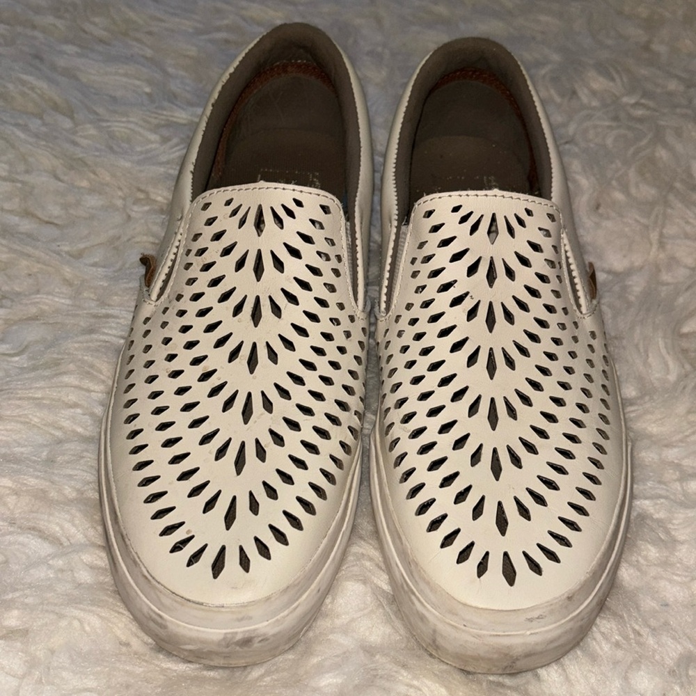 VANS UltraCush Classic Slip-On DX - Havana Perforated White Leather, Size 8 - Picture 2 of 16